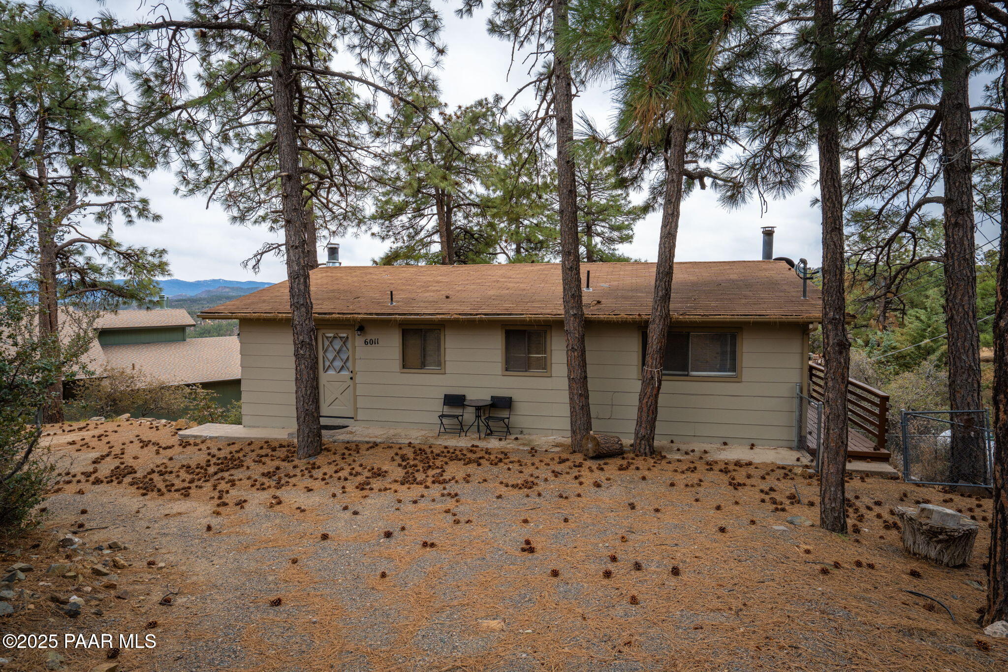 6011 W Oak Ridge