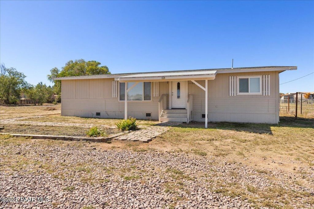 Photo of 1188 Liberty Lane, Chino Valley, AZ 86323 (MLS # 1077075)