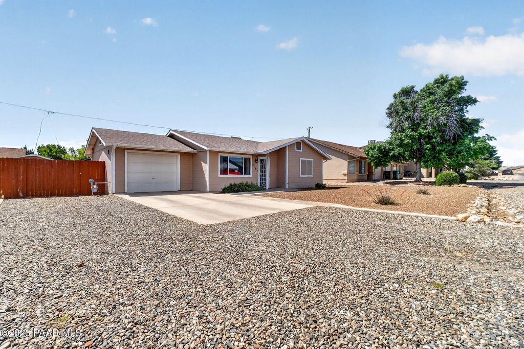 Photo of 8383 E Stevens Drive, Prescott Valley, AZ 86314 (MLS # 1081955)