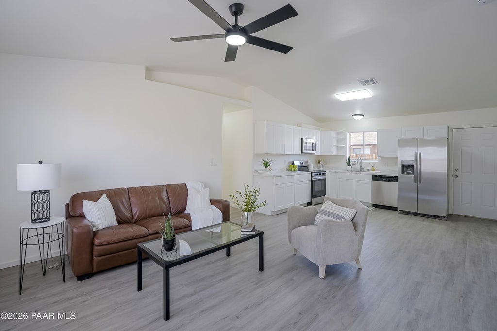 Photo of 24411 N Diamond Head Avenue, Paulden, AZ 86334 (MLS # 1084792)