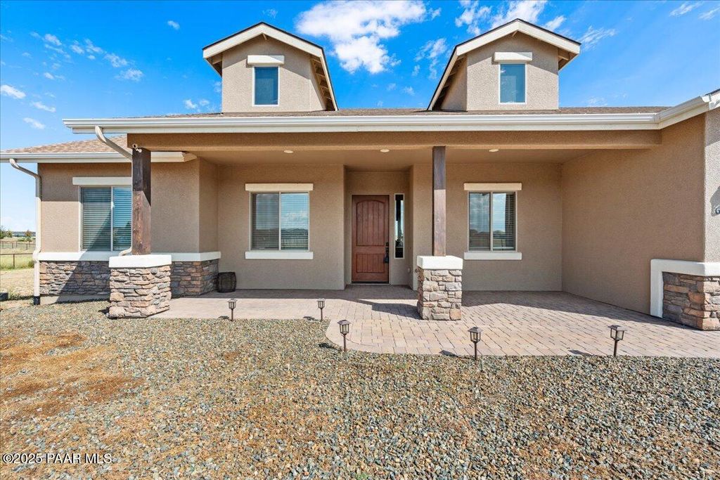 Photo of 6820 E Wade Lane, Prescott Valley, AZ 86315 (MLS # 1076739)