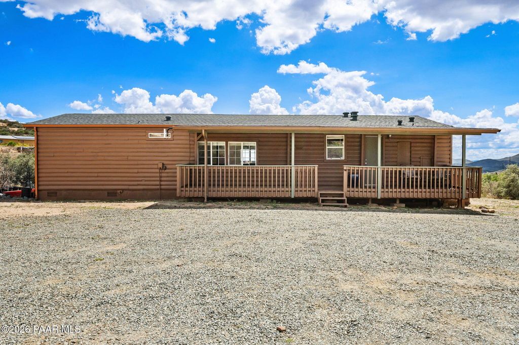 Photo of 1675 N Ark Landing Lndg #8, Dewey-Humboldt, AZ 86327 (MLS # 1080697)