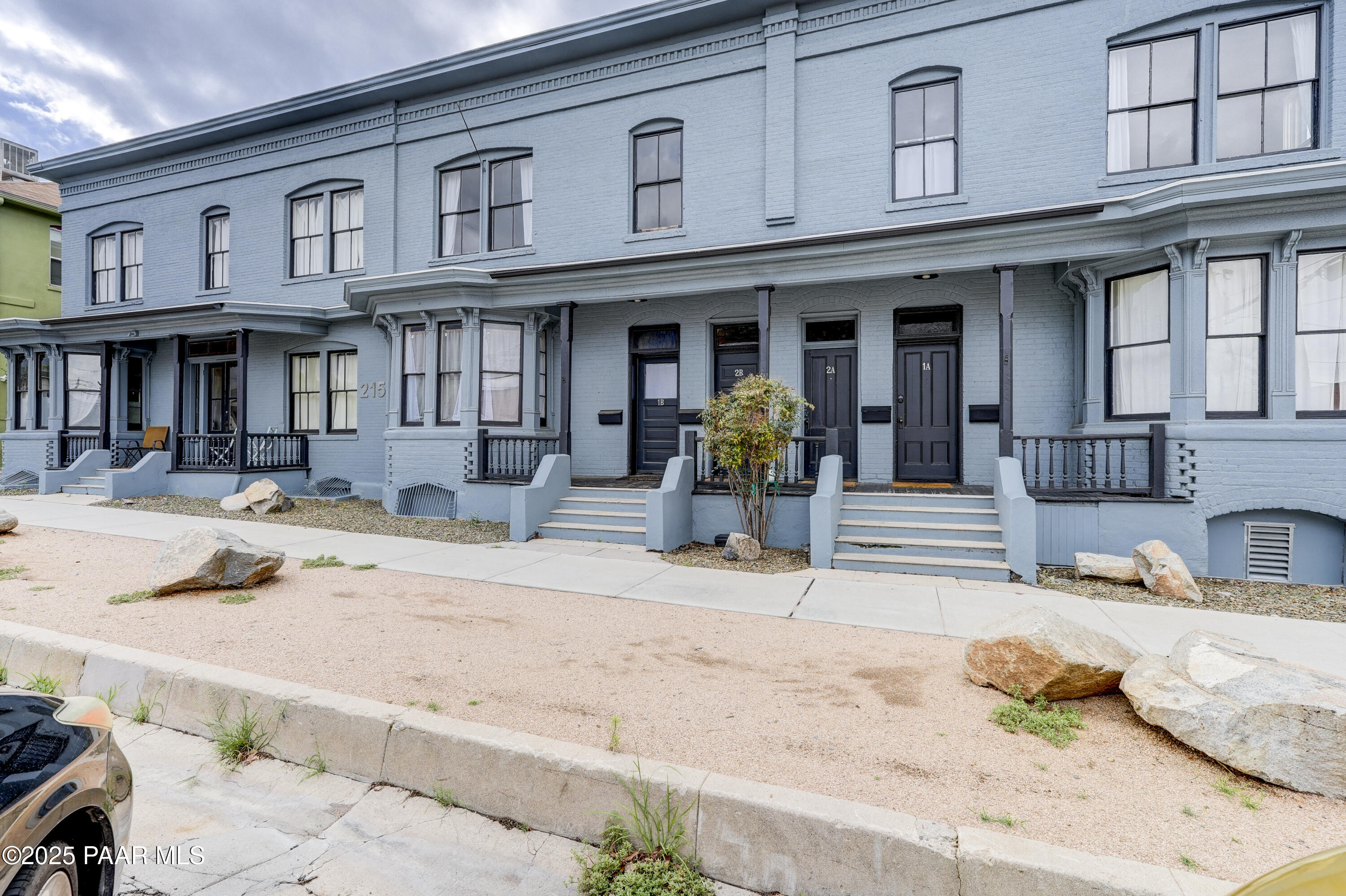 215 E Willis Street