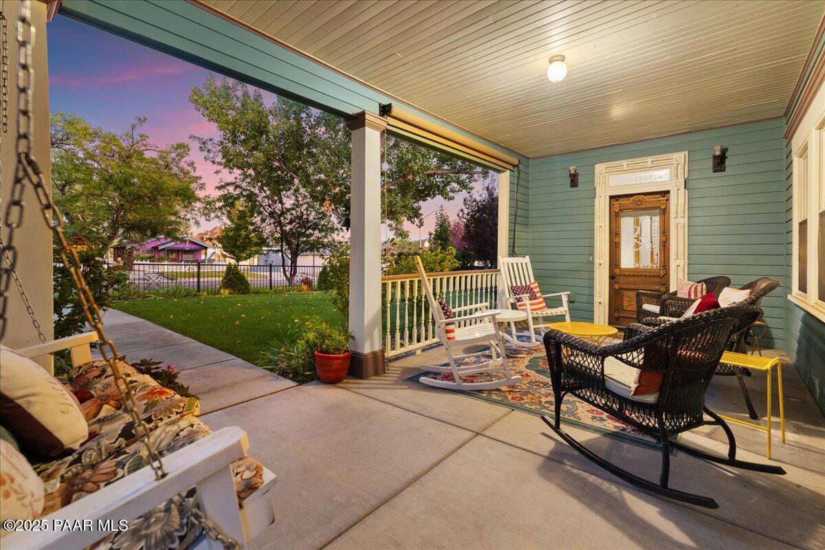 111 S Mount Vernon Avenue