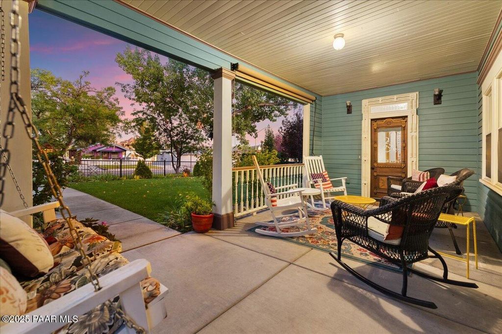 Photo of 111 S Mount Vernon Avenue, Prescott, AZ 86303 (MLS # 1076784)