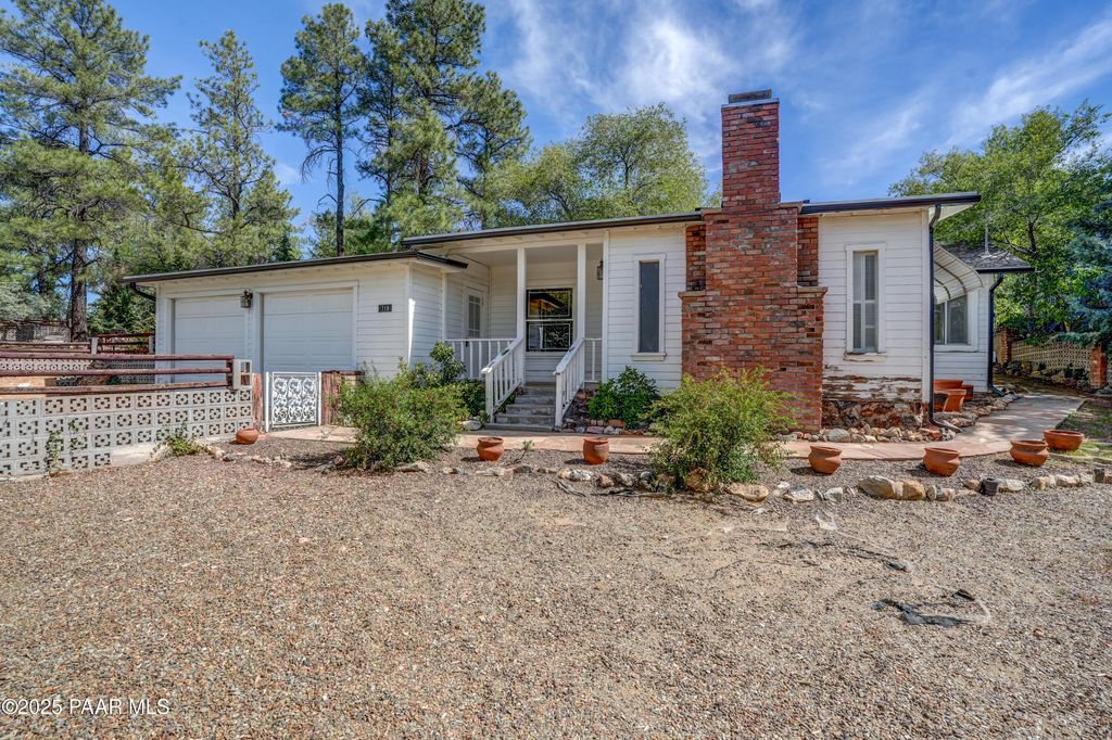 Photo of 719 Pima Road, Prescott, AZ 86303 (MLS # 1076561)