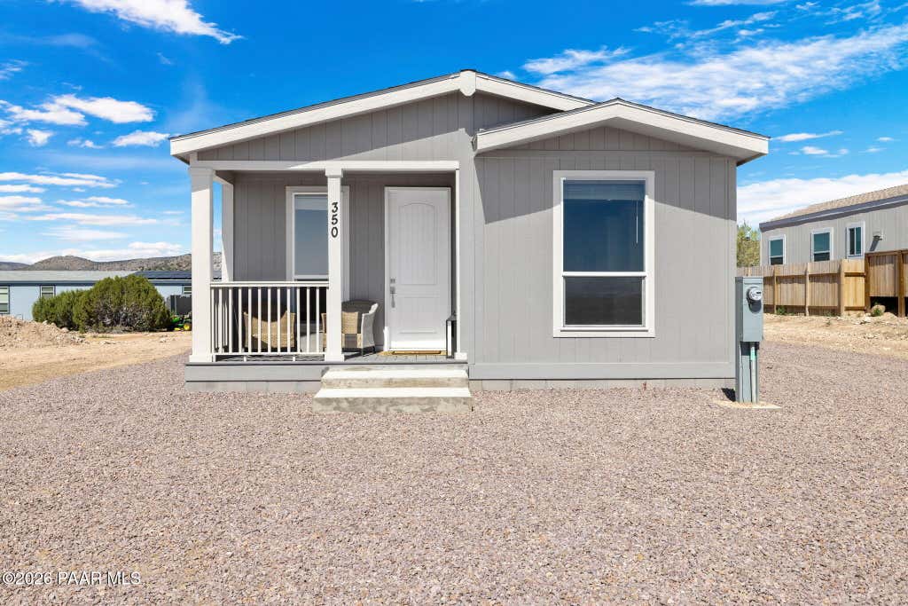 Photo of 350 E Peterson Road, Paulden, AZ 86334 (MLS # 1084492)