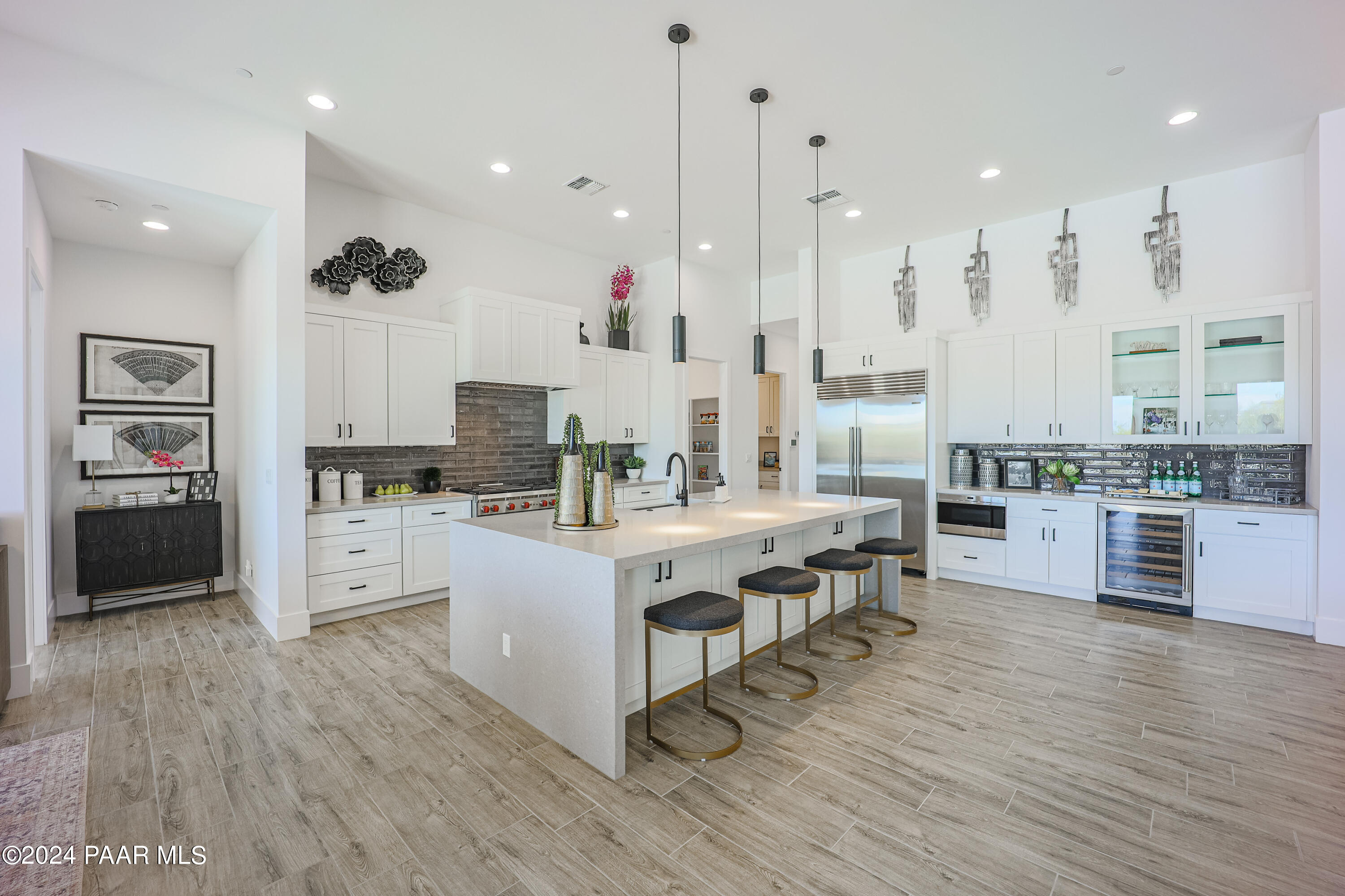 6108 E Shasta Daisy Lane