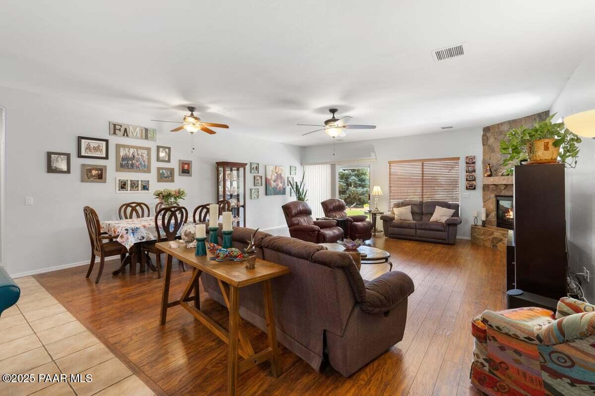 7605 E Circle Wagons Way
