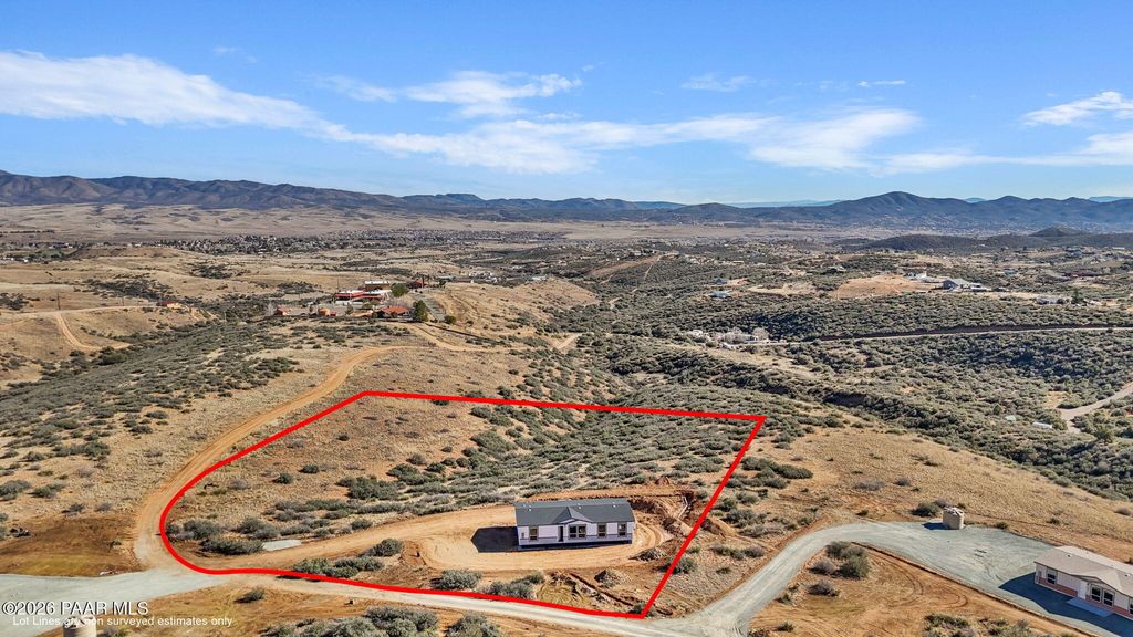 Photo of 9905 E Ringold Road, Dewey-Humboldt, AZ 86327 (MLS # 1078910)