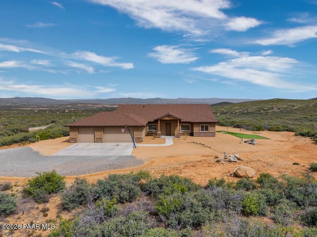 Photo of 15935 E Lone Fox Trail, Dewey-Humboldt, AZ 86327 (MLS # 1081813)