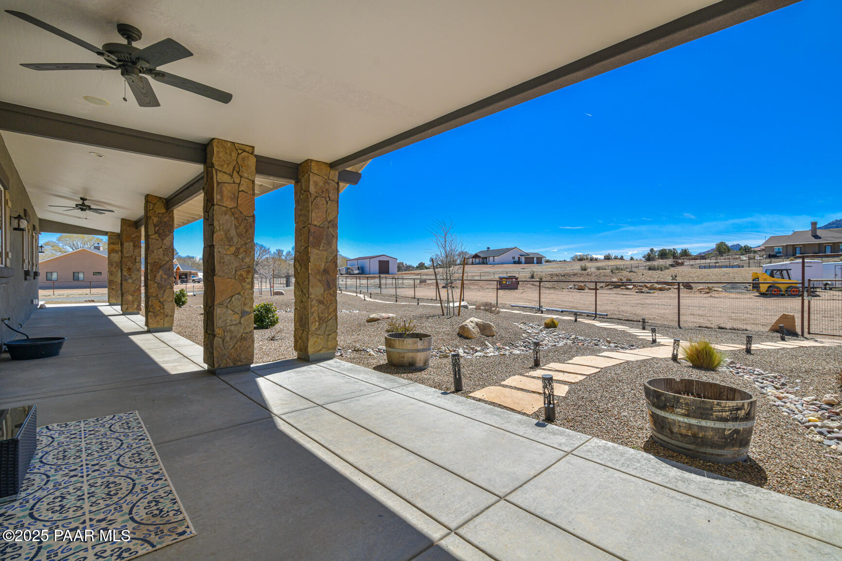 10440 N Hounds Trail