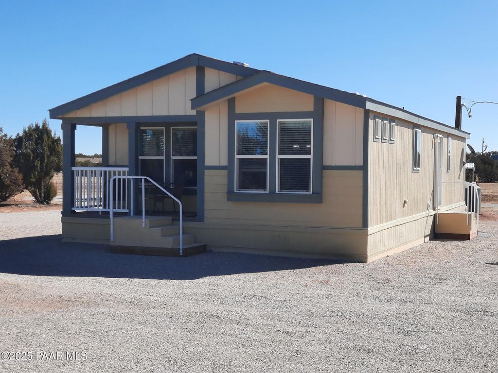 Photo of 53845 N Cedar Drive, Seligman, AZ 86337 (MLS # 1079576)