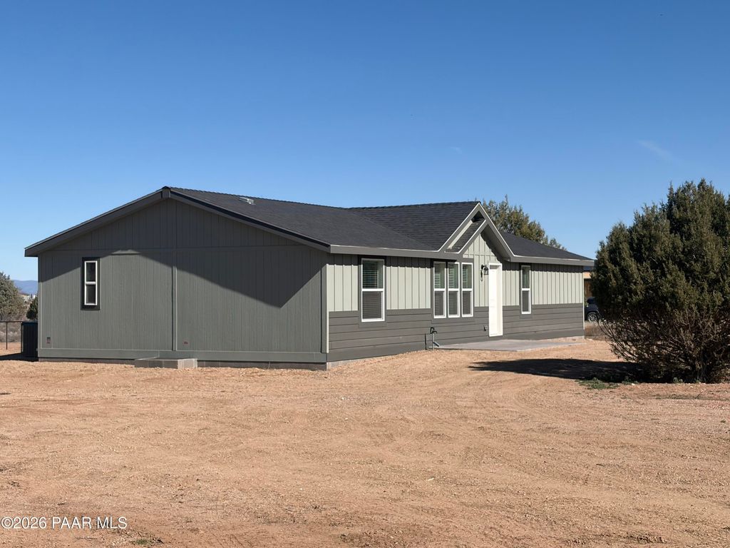 Photo of 2310 N Smoki Trail, Chino Valley, AZ 86323 (MLS # 1079336)