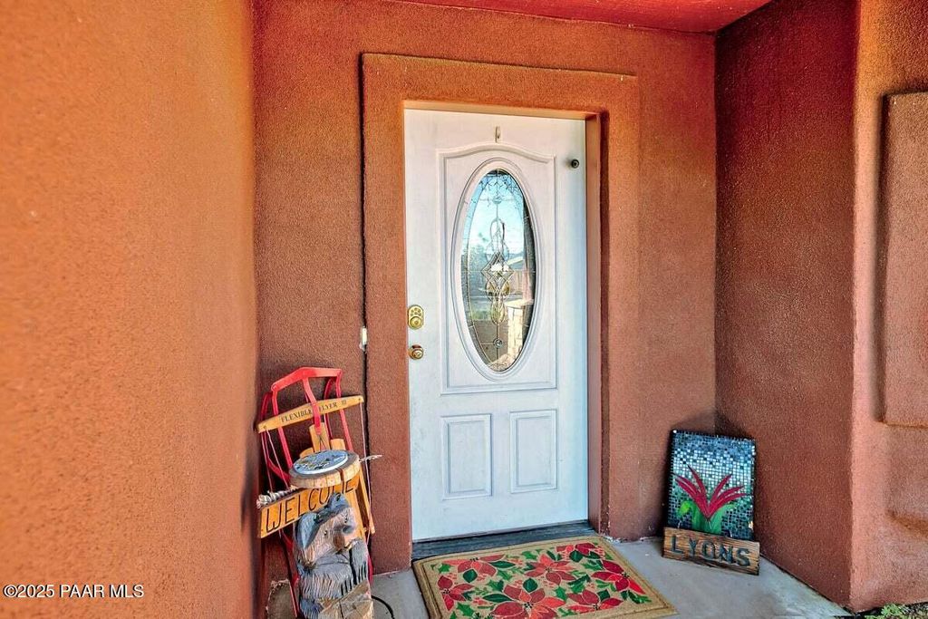 Photo of 3250 N Mountain View Drive, Prescott Valley, AZ 86314 (MLS # 1078245)