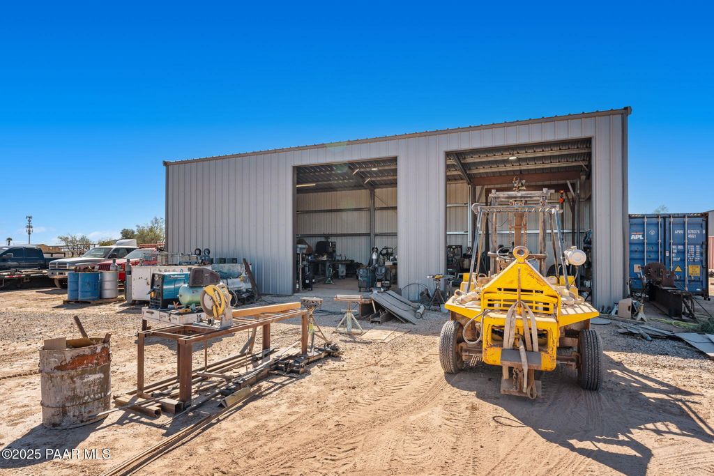Photo of 27602 N 205th Avenue, Wittmann, AZ 85361 (MLS # 1077249)