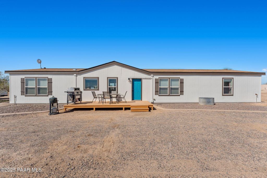 Photo of 27602 N 205th Avenue, Wittmann, AZ 85361 (MLS # 1077249)