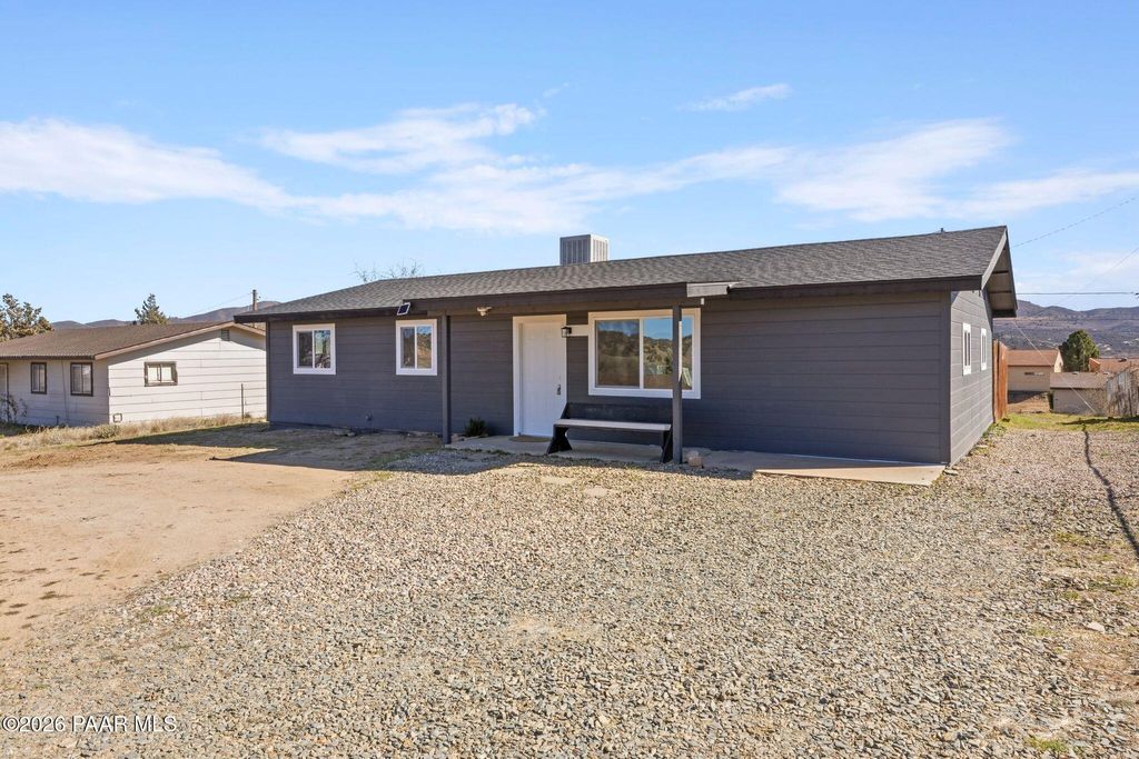 Photo of 2565 S Hill Street, Dewey-Humboldt, AZ 86329 (MLS # 1079276)
