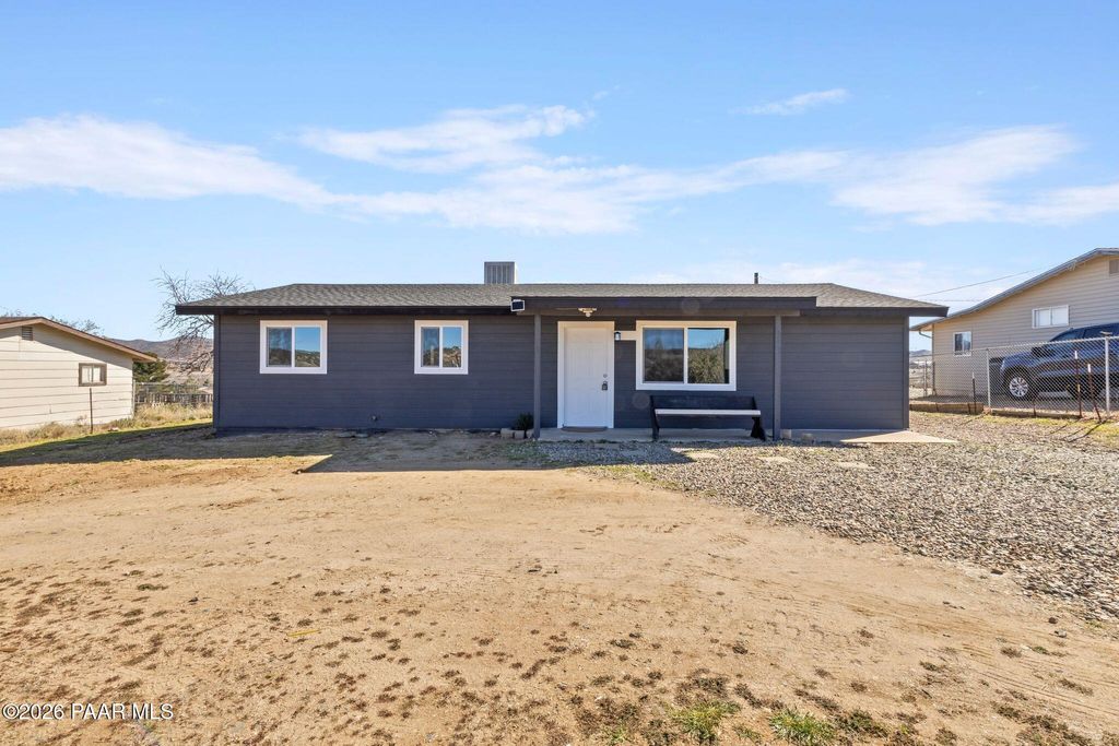 Photo of 2565 S Hill Street, Dewey-Humboldt, AZ 86329 (MLS # 1079276)