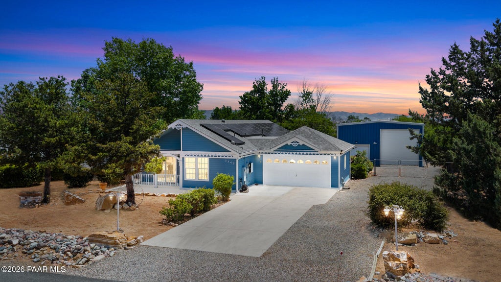 Photo of 3349 N Lynx Lake Drive, Prescott Valley, AZ 86314 (MLS # 1083141)