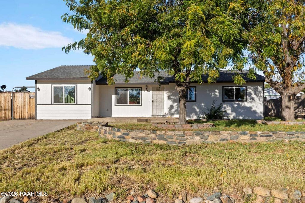 Photo of 3120 E Princess Lane, Prescott Valley, AZ 86314 (MLS # 1085636)