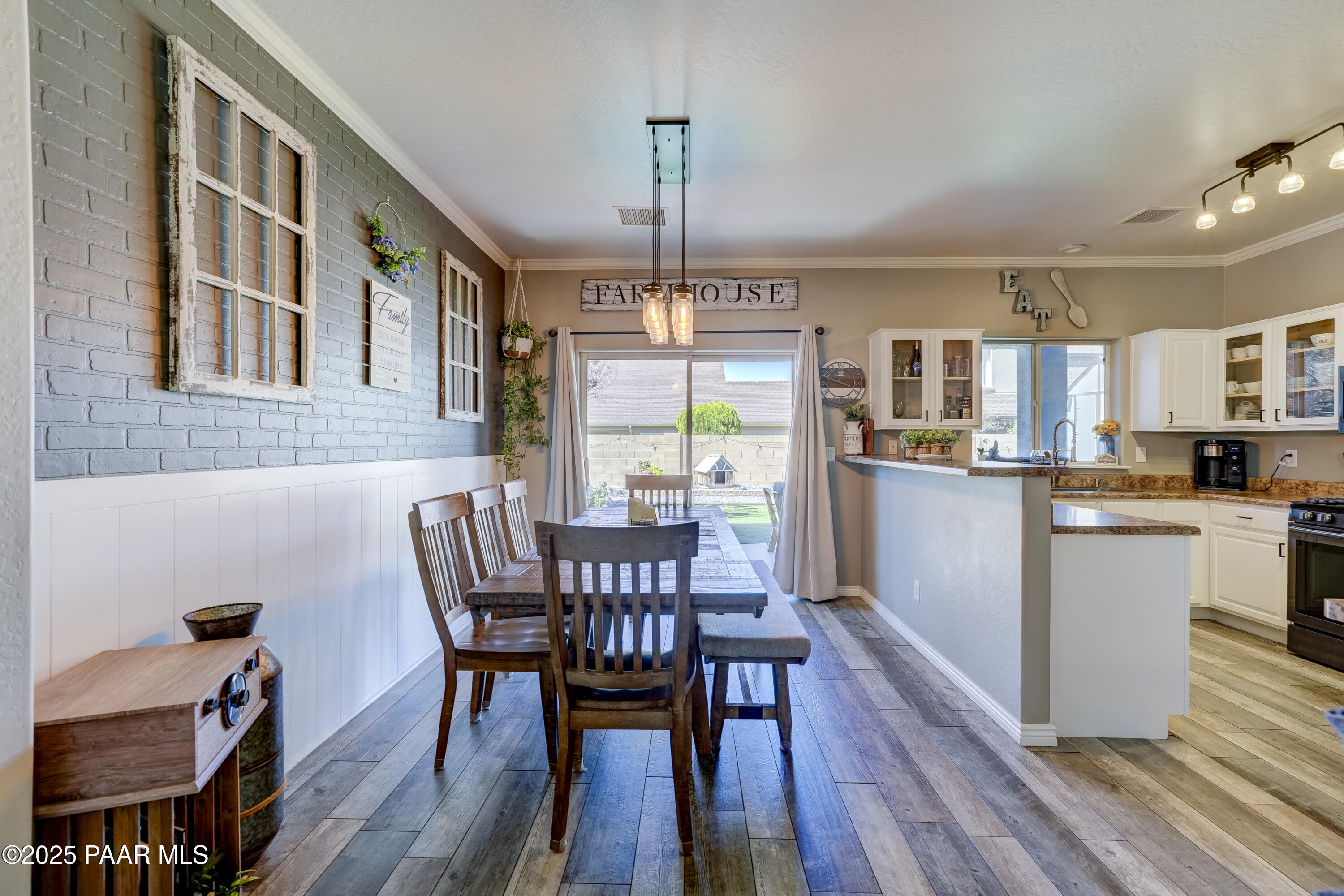 Prescott Valley, Arizona 86327, United States, 3 Bedrooms Bedrooms, ,2 BathroomsBathrooms,Residential,Active,229001