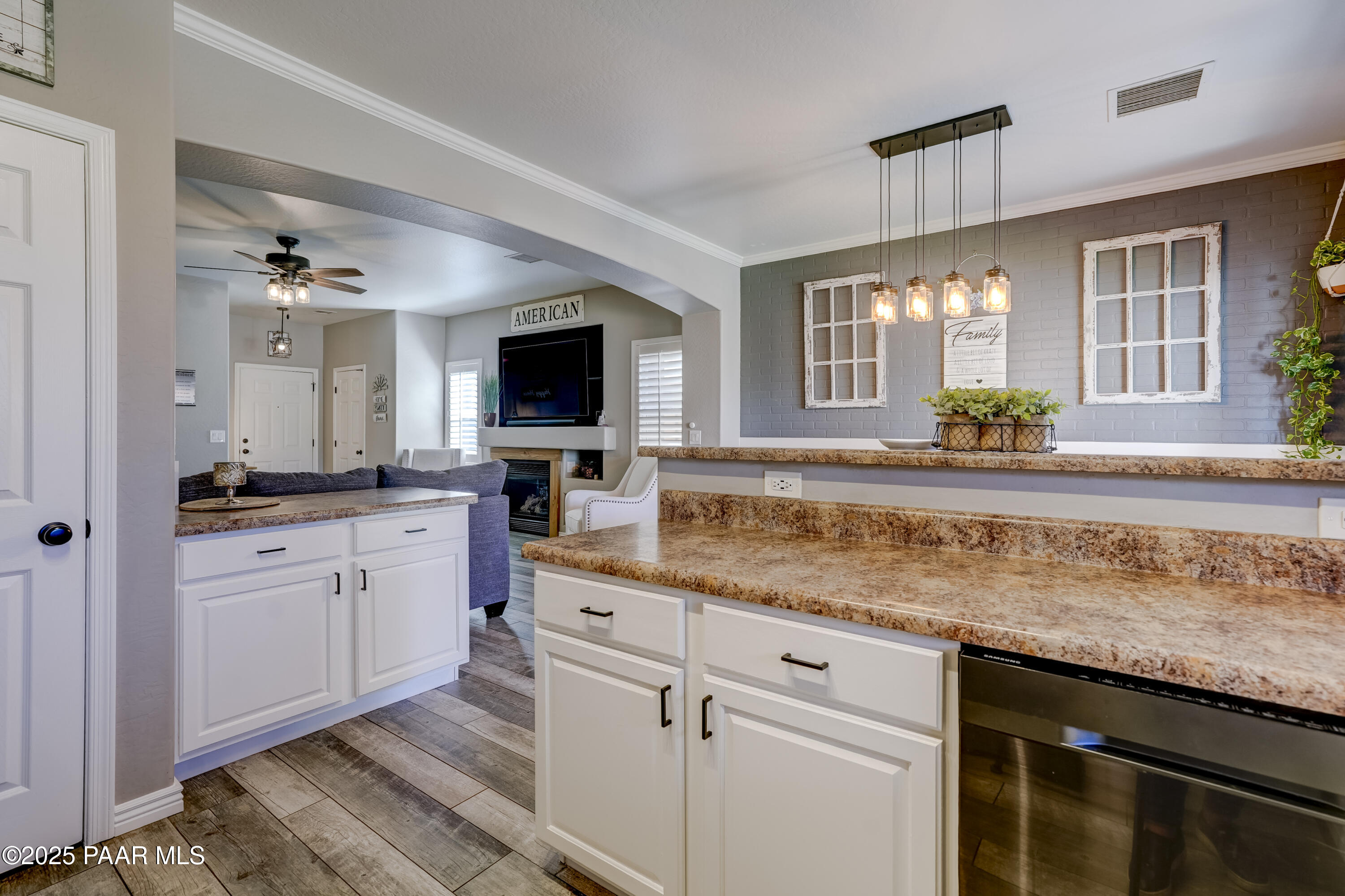 Prescott Valley, Arizona 86327, United States, 3 Bedrooms Bedrooms, ,2 BathroomsBathrooms,Residential,Active,229001