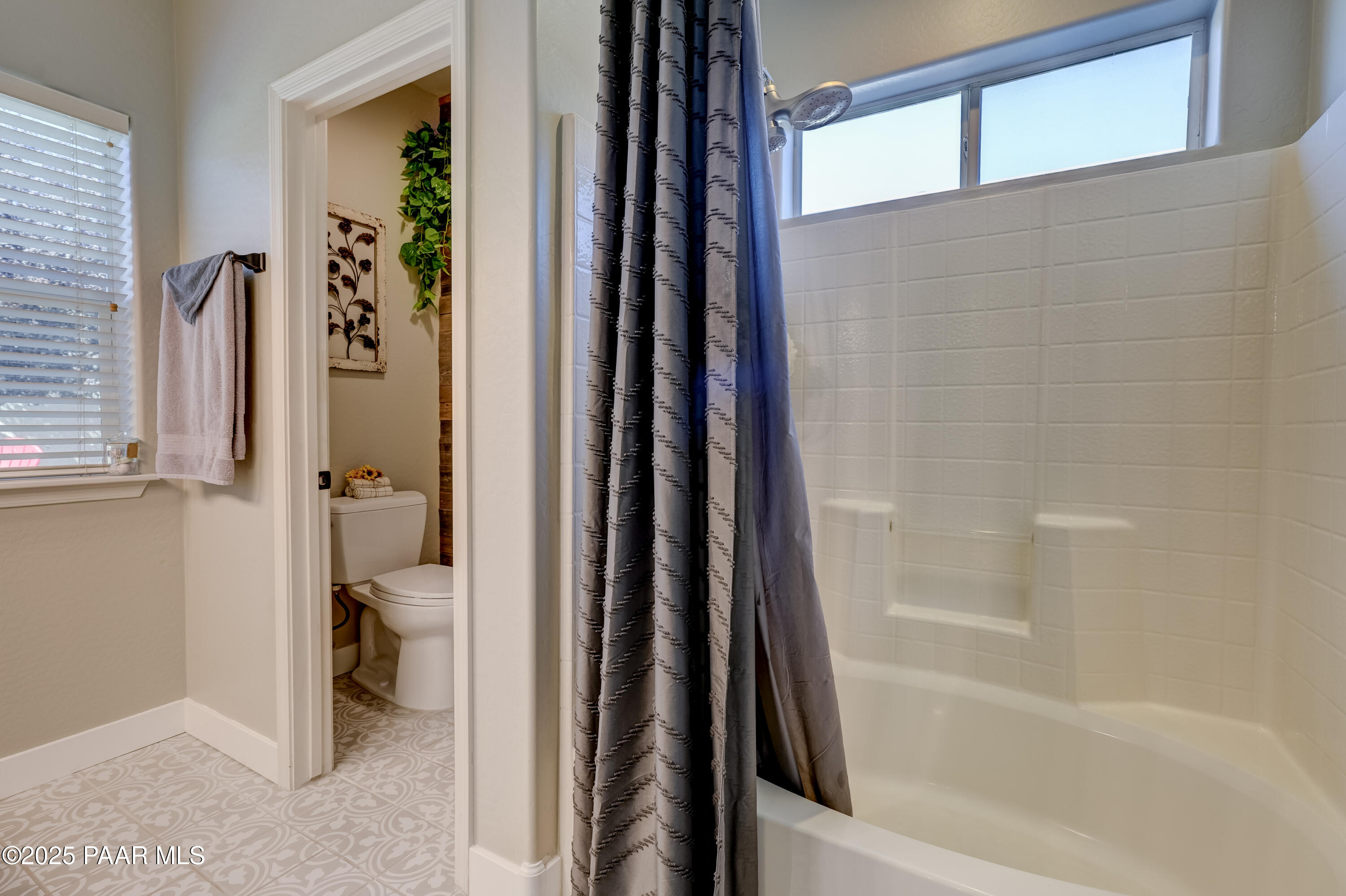 Prescott Valley, Arizona 86327, United States, 3 Bedrooms Bedrooms, ,2 BathroomsBathrooms,Residential,Active,229001