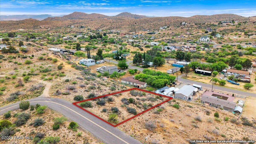 Photo of 20471 E Deer Valley Lane, Mayer, AZ 86333 (MLS # 1081640)
