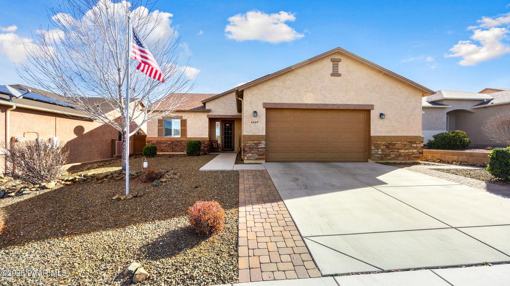 Photo of 4407 N Chadds Ford Road, Prescott Valley, AZ 86314 (MLS # 1078882)