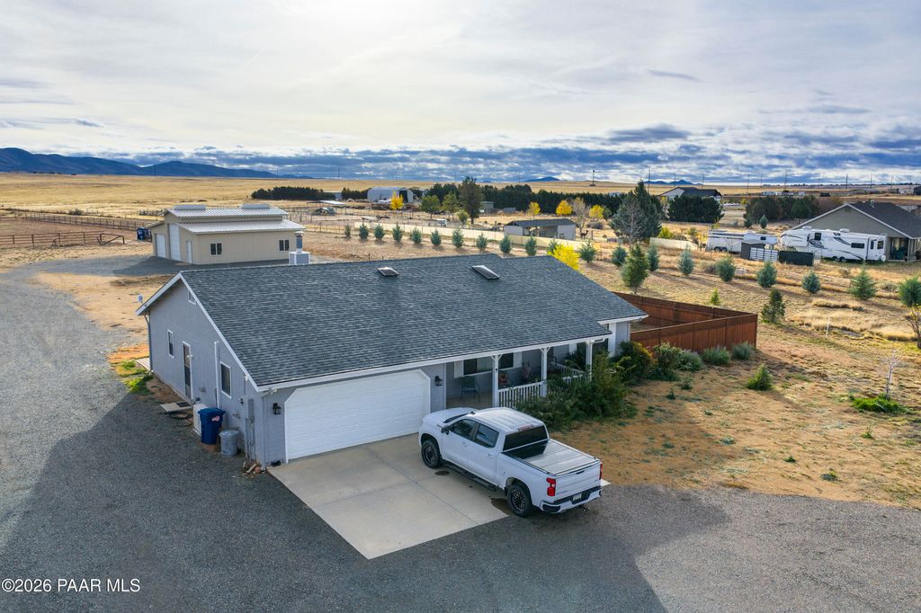 Photo of 7455 N Coyote Springs Road, Prescott Valley, AZ 86315 (MLS # 1081173)