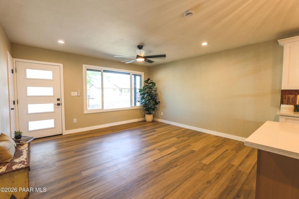 Photo of 1940 W Kimberly Way, Phoenix, AZ 85027 (MLS # 1080690)