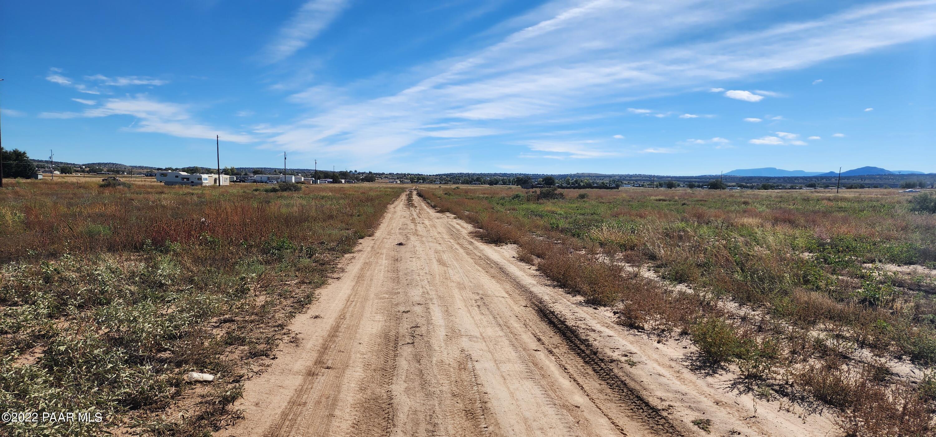475 W Guymas Trail