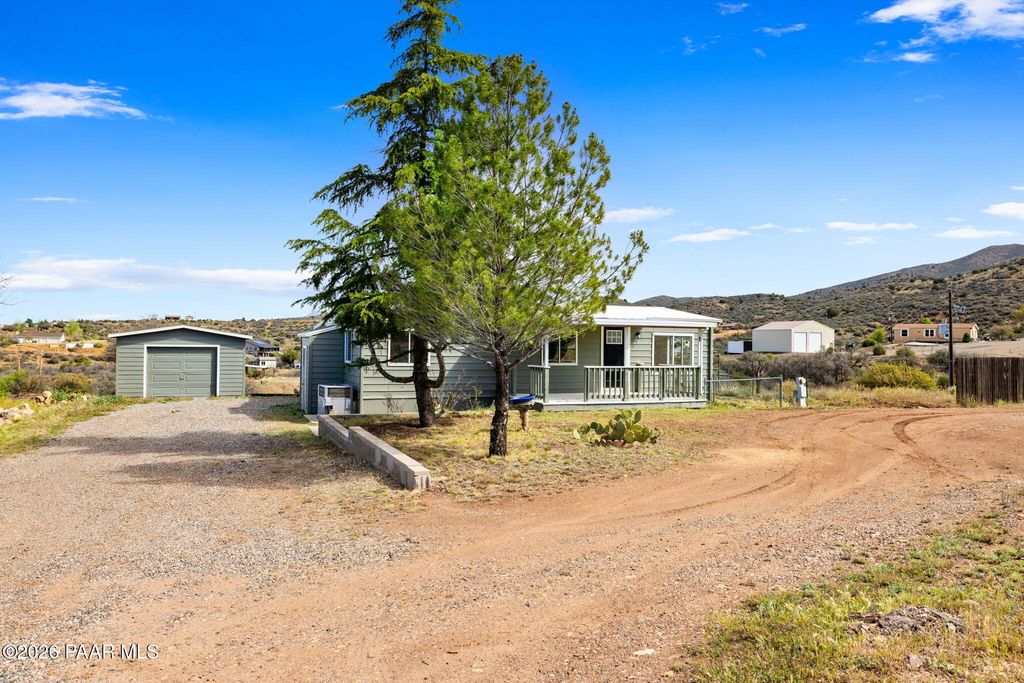 Photo of 14560 E Wagon Wheel Drive, Dewey-Humboldt, AZ 86327 (MLS # 1080879)