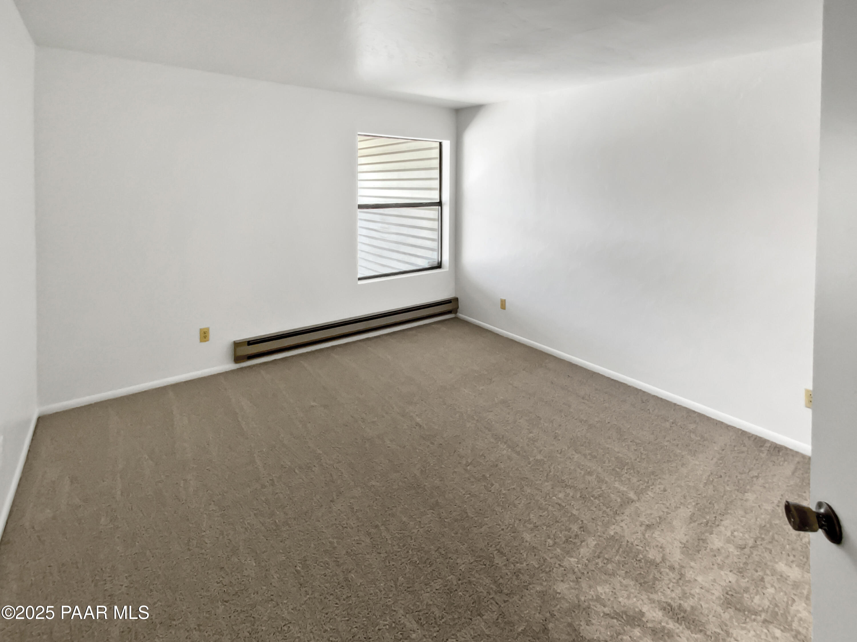 333 W Leroux Street 7