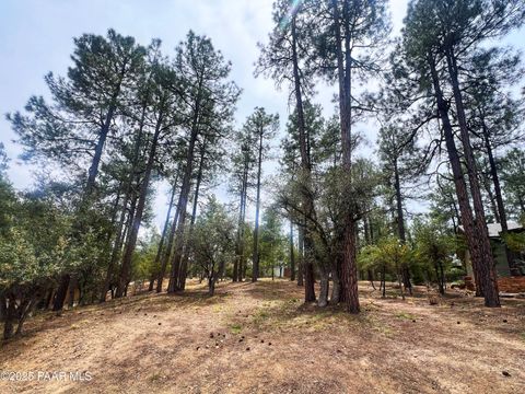 Photo of 1969 Pine Tree Drive, Prescott, AZ 86303 (MLS # 1079556)