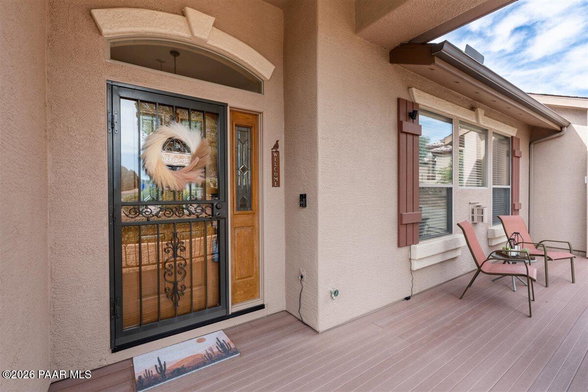 2589 Carolyn Cove