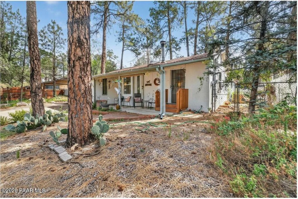 Photo of 713 Seri Drive, Prescott, AZ 86303 (MLS # 1081033)