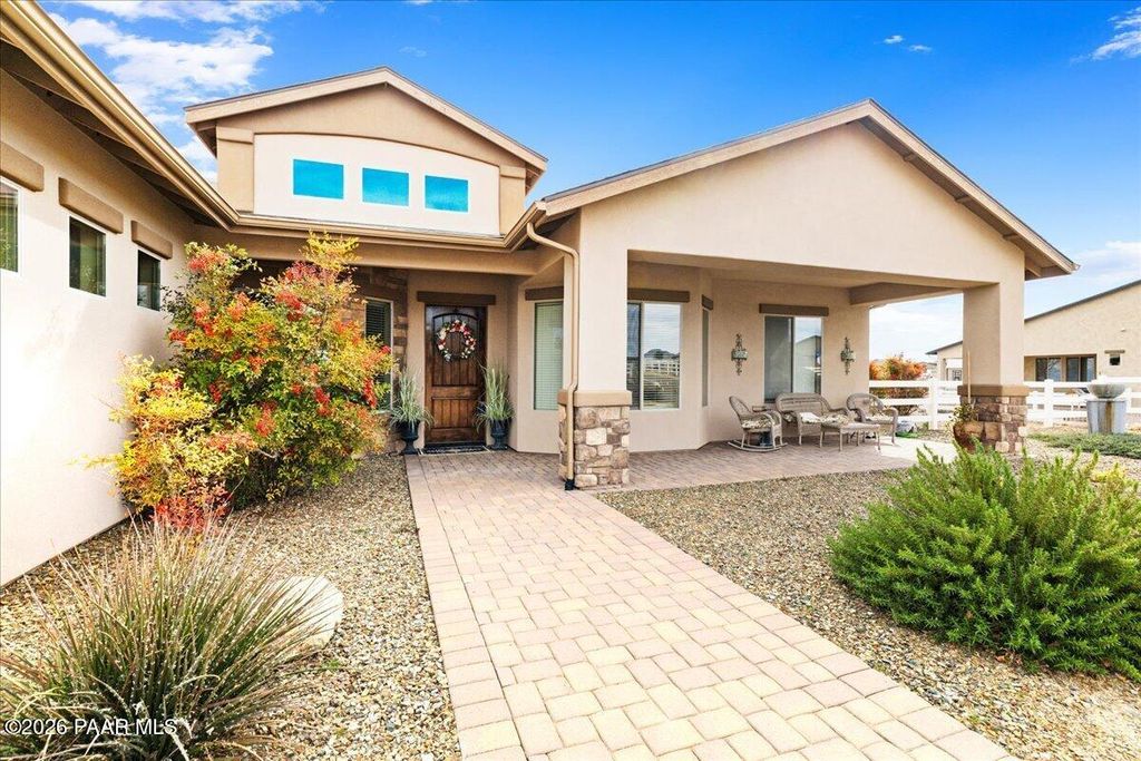 Photo of 187 Mackenzie Rose Drive, Chino Valley, AZ 86323 (MLS # 1079984)