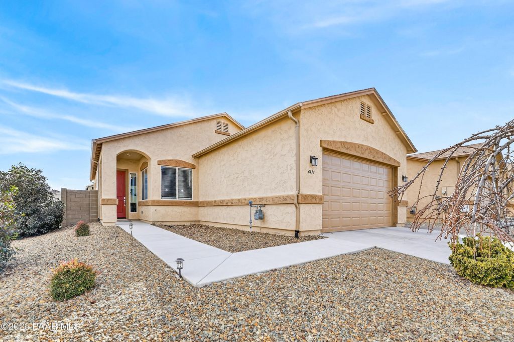 Photo of 6177 E Livingston Loop, Prescott Valley, AZ 86314 (MLS # 1079757)
