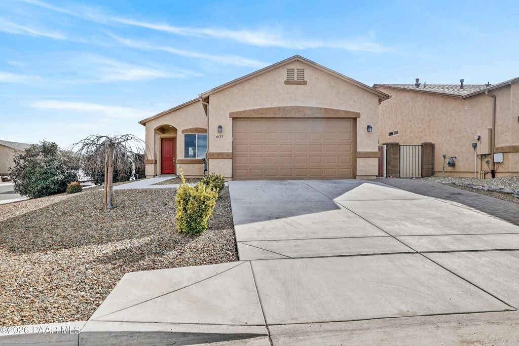 Photo of 6177 E Livingston Loop, Prescott Valley, AZ 86314 (MLS # 1079757)