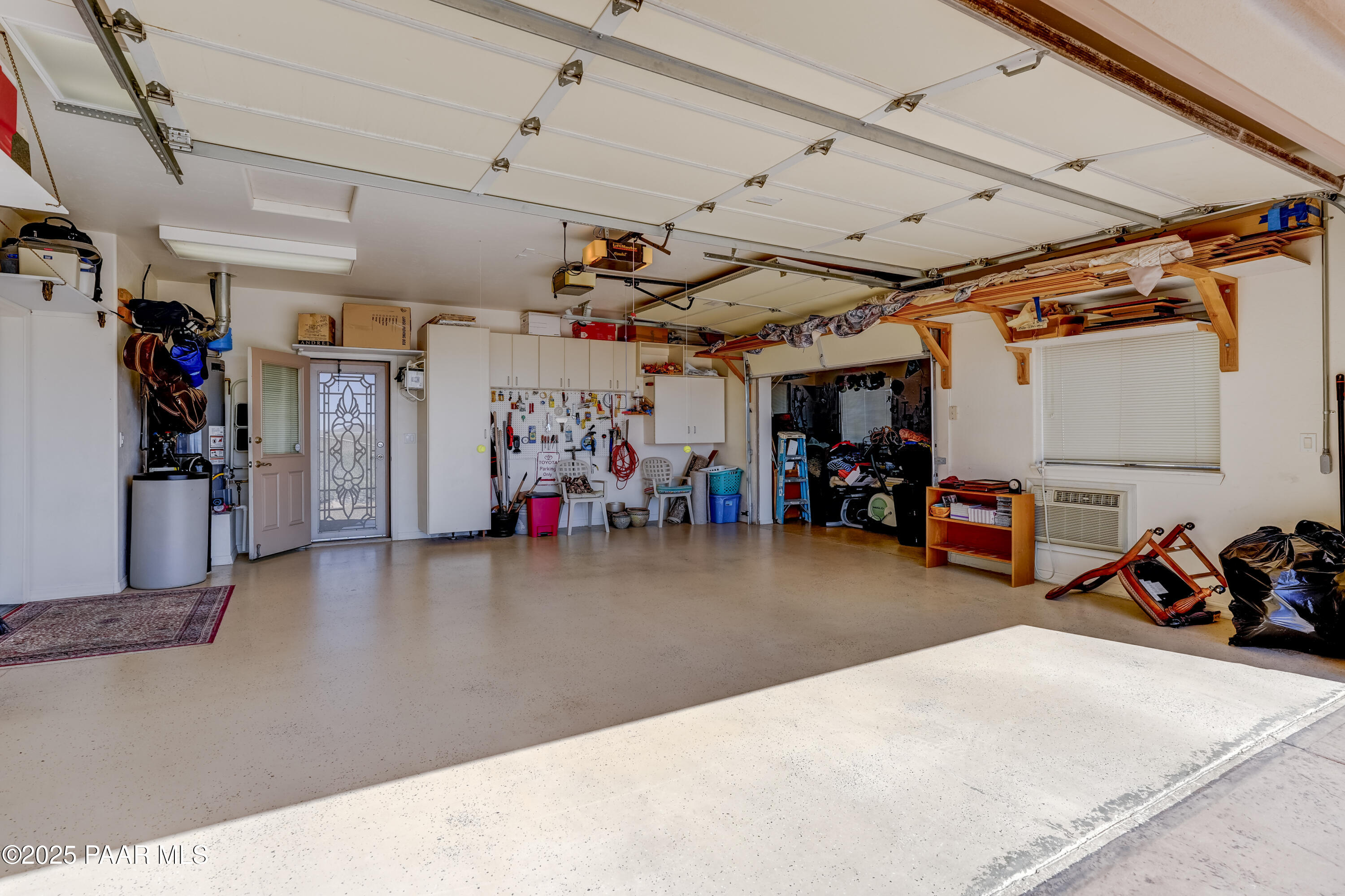 Prescott Valley, Arizona 86327, United States, 4 Bedrooms Bedrooms, ,3 BathroomsBathrooms,Residential,Active,222214