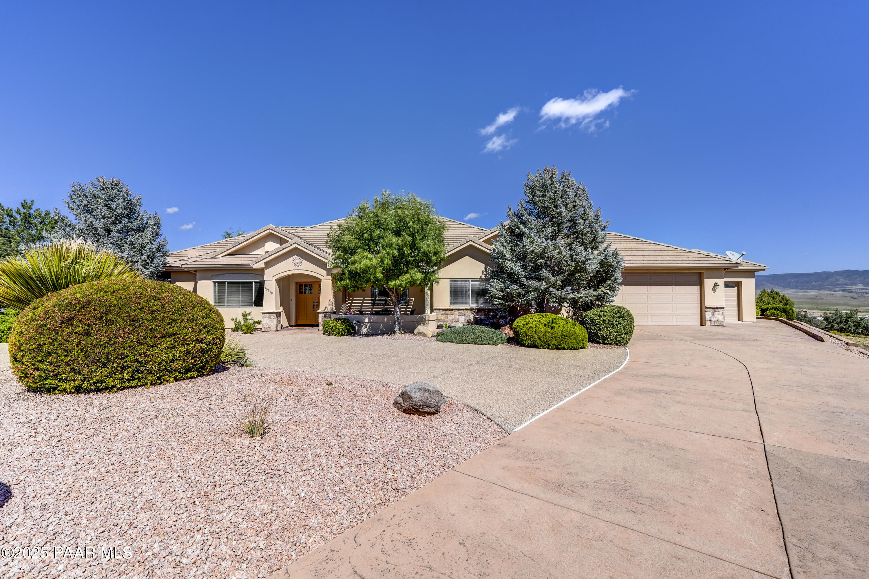 10658 E High Point Drive