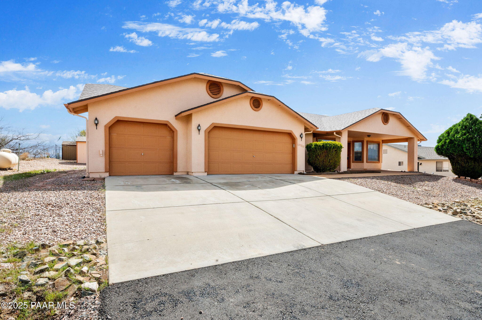 13763 S Bluebird Lane