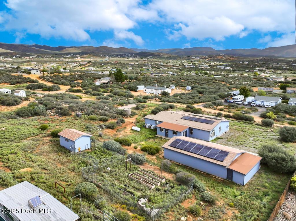 670 N Old Coach Trail