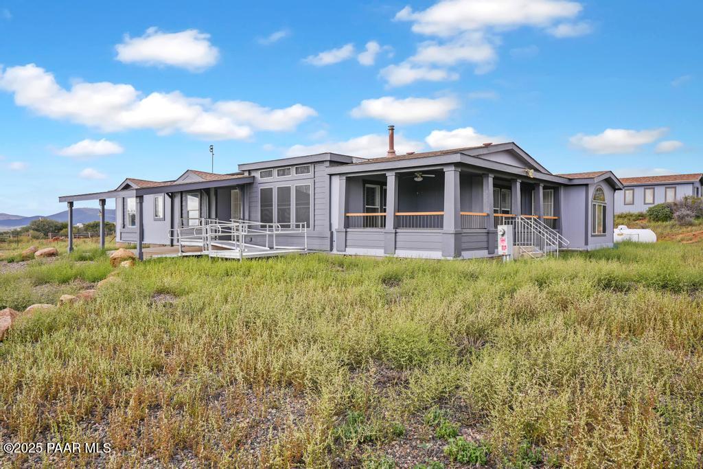 670 N Old Coach Trail