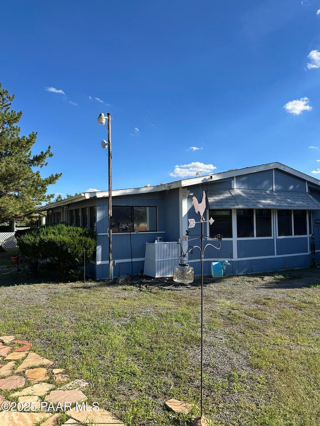 Photo of 18212 S Pioneer Road, Peeples Valley, AZ 86332 (MLS # 1077002)