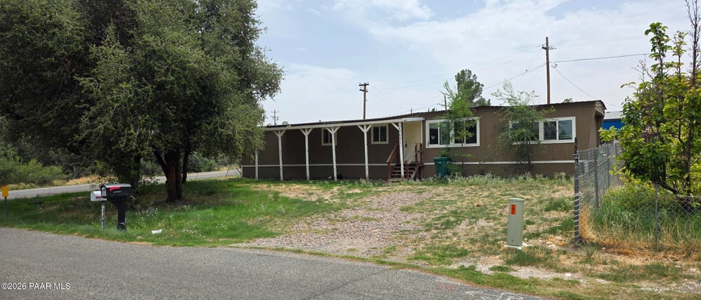 Photo of 20691 E Quail Run Drive, Mayer, AZ 86333 (MLS # 1084178)