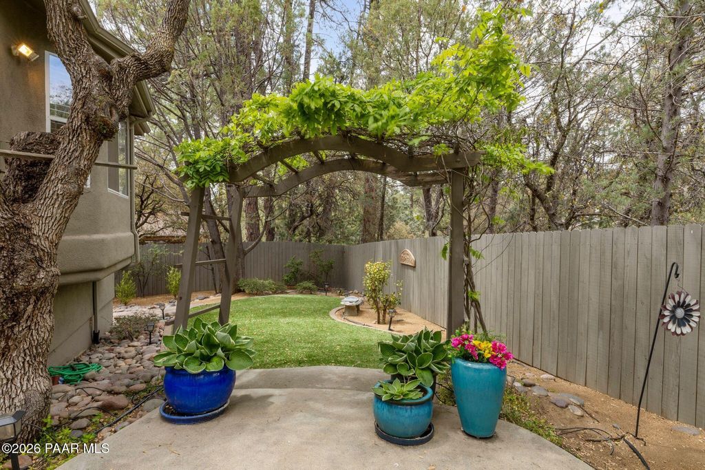 Photo of 130 Horse Shoe Loop, Prescott, AZ 86303 (MLS # 1081851)
