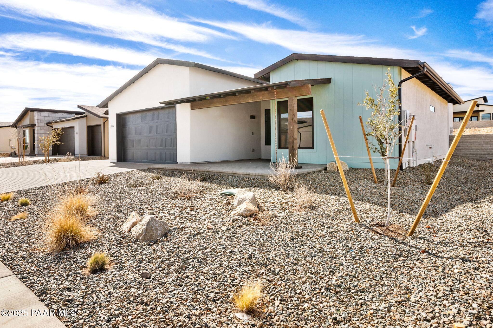 5512 E Edgar Way